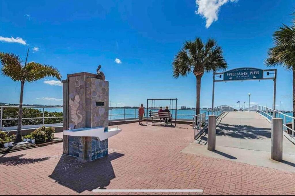 In The Center Of Gulfport, Min Away From The Beach! St. Petersburg Dış mekan fotoğraf